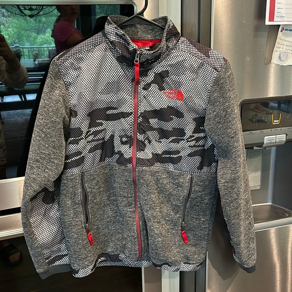 Boys Large 14/16 North Face Jacket EUC